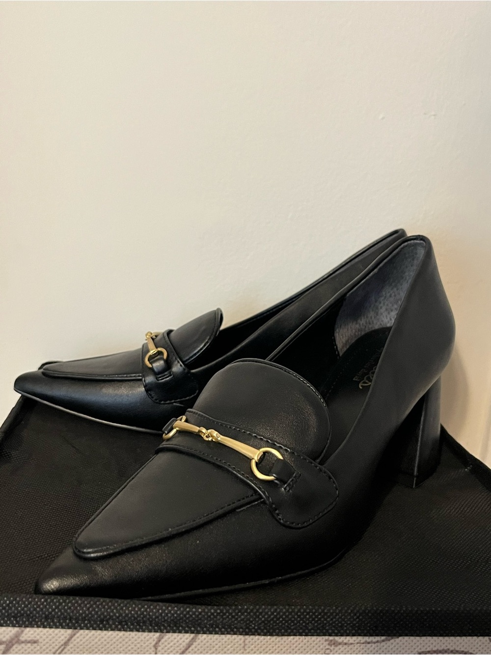 Charles By Charles David Black Leather Heeled Loafers with Gold Bit - Picture 2 of 4